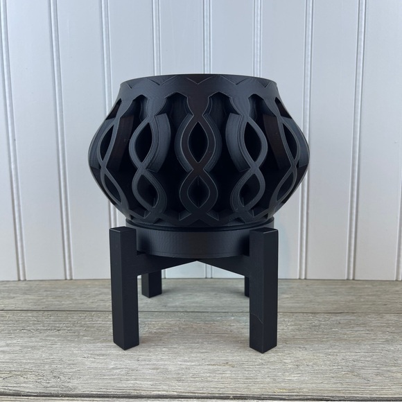 Modern Indoor Flower Pot, The Cylas Planter Pot w/ Drainage Hole - Picture 2 of 9